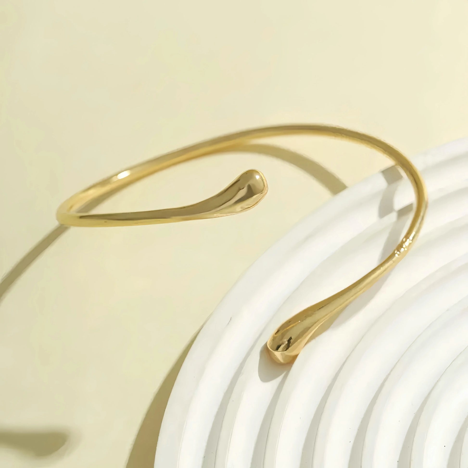 FTCY Vintage Simple Upper Arm Bracelet for Women Trendy Geometric Water Drop Shape Bangles Adjustable Women's Jewelry Little Addiction