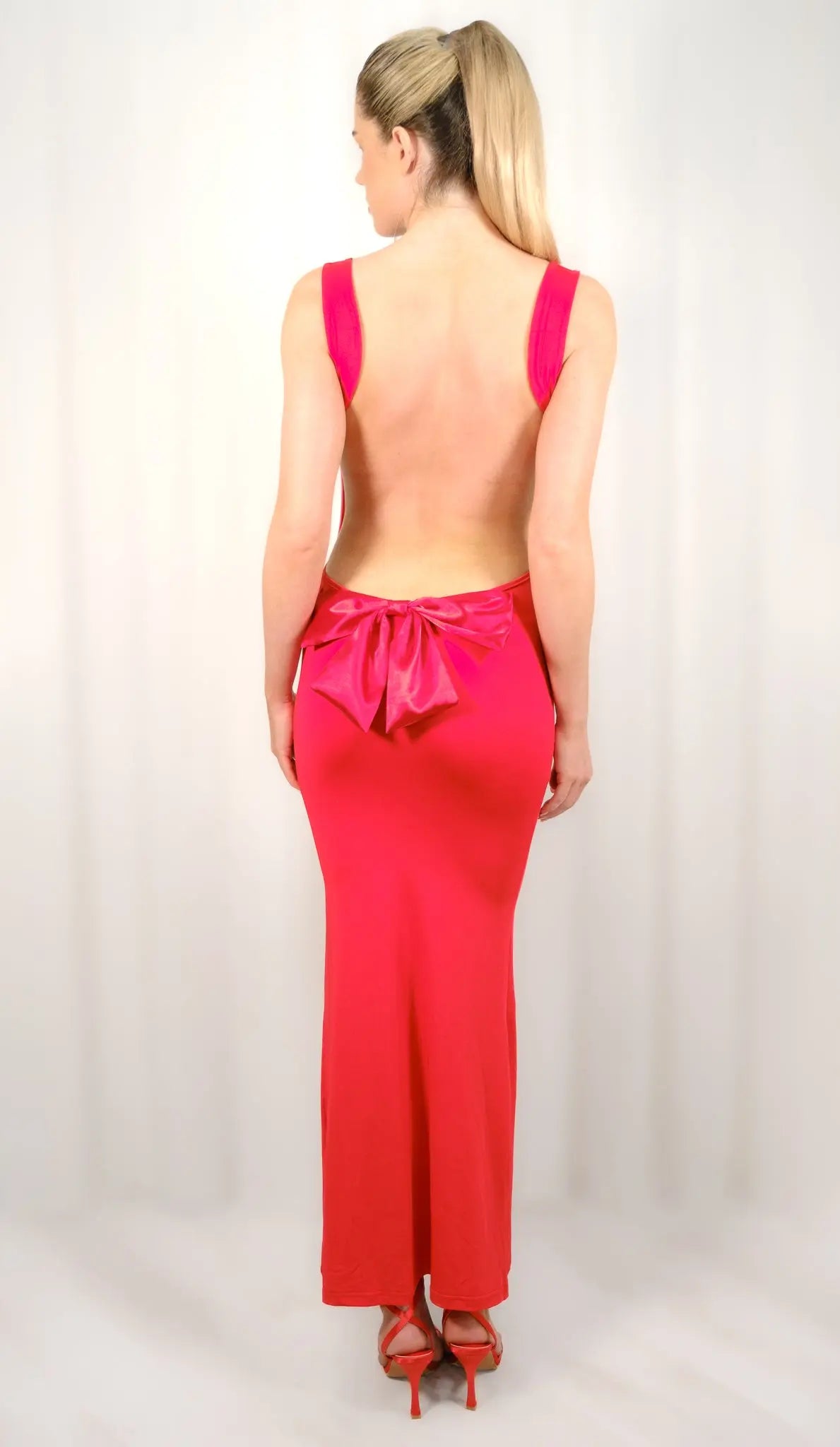 Sophia’ Red Backless Maxi Dress Little Addiction