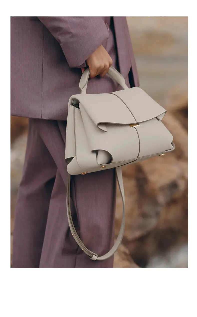 Light luxury brand women's handbag for autumn and winter 2025, new designer high-end pleated shoulder crossbody handbag Little Addiction