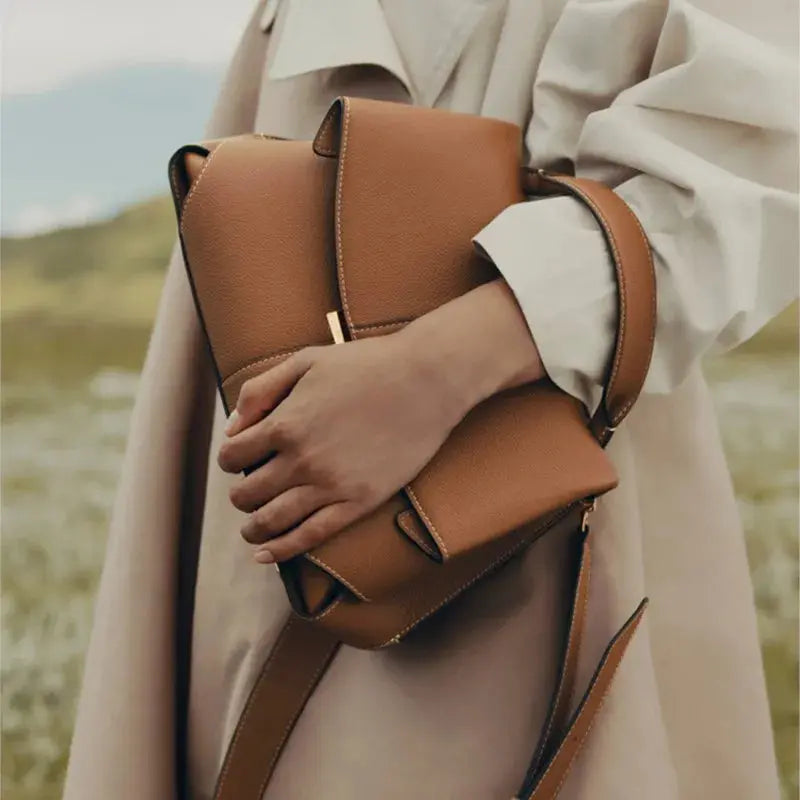 Light luxury brand women's handbag for autumn and winter 2025, new designer high-end pleated shoulder crossbody handbag Little Addiction