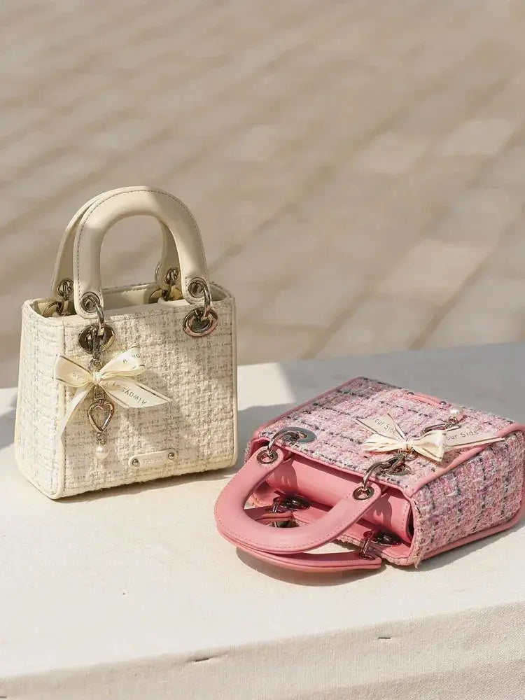 Exquisite and Cute Handbag Women's Crossbody Bag With Original Luxury Designer Shoulder Bag with Bowknot Pendant TOUTOU