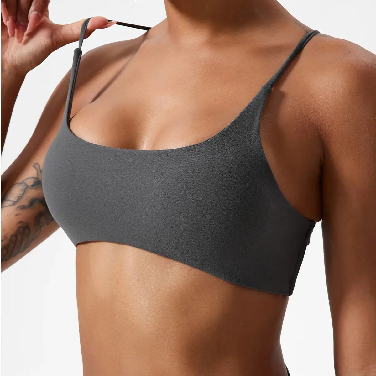 Super Soft Fabric Back Cross Sports Bra Gym Top Women Higher Quality Yoga Clothes Women Fitness Running Bra Workout Yoga Bra Little Addiction