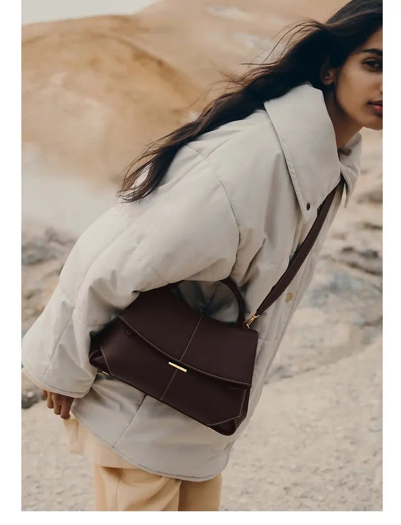 Light luxury brand women's handbag for autumn and winter 2025, new designer high-end pleated shoulder crossbody handbag Little Addiction